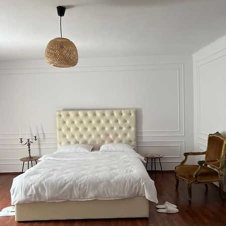 Hidden Gem Apartment In The Center Of The City Braşov Exterior foto