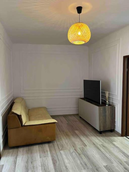 Hidden Gem Apartment In The Center Of The City Braşov Exterior foto